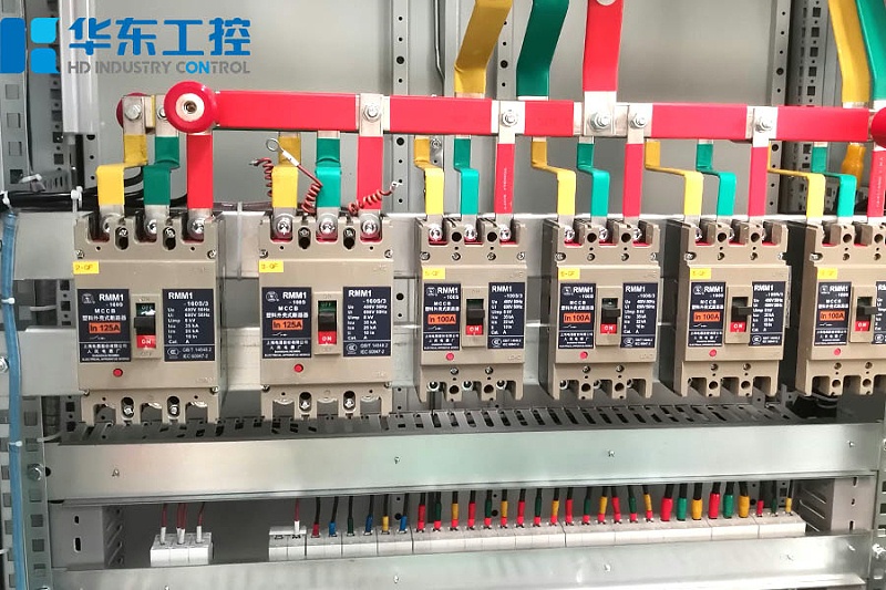 華東工控-配電柜柜內細節(jié)